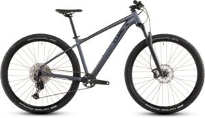 Cube Reaction SLX 2026 - Metalicgrey´n´Black