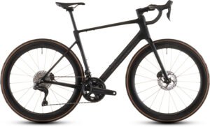 Cube Attain C:62 SLT 2026 - Carbon´n´Coalchrome