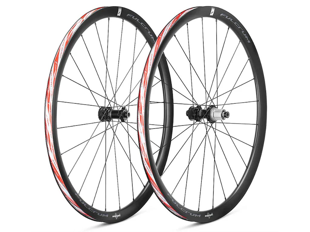 Fulcrum Soniq AL Road Disc hjulsæt Aluminium 700c 33mm fælg og Shimano HG body