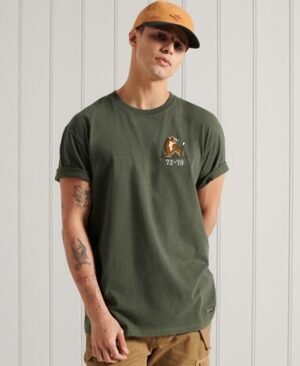 Superdry Military T-shirt med grafisk print og firkantet snit