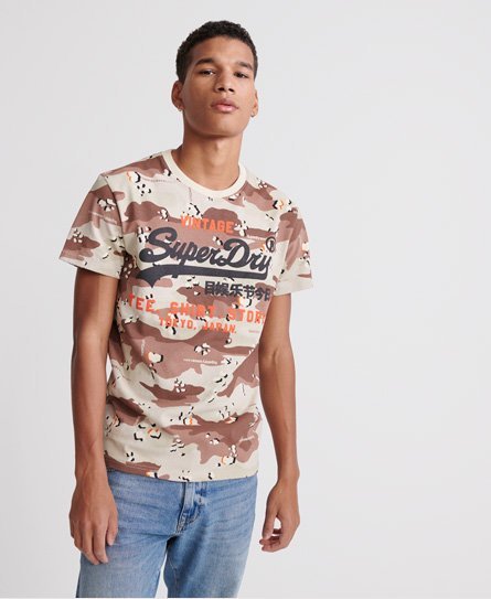 Superdry T-shirt med Vintage logo og gennemgående print
