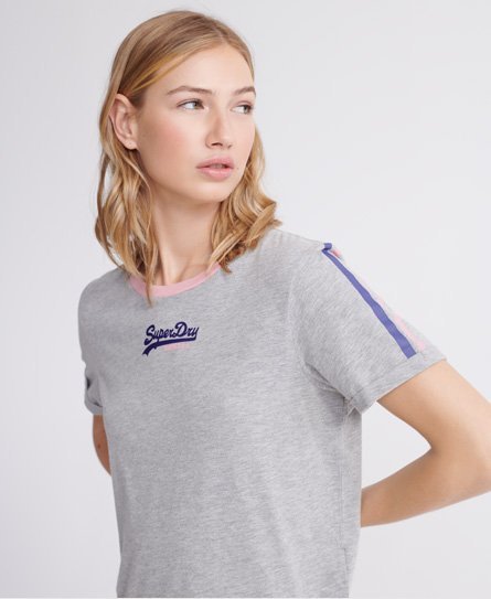 Superdry Vintage Logo Micro T-shirt i et firkantet design
